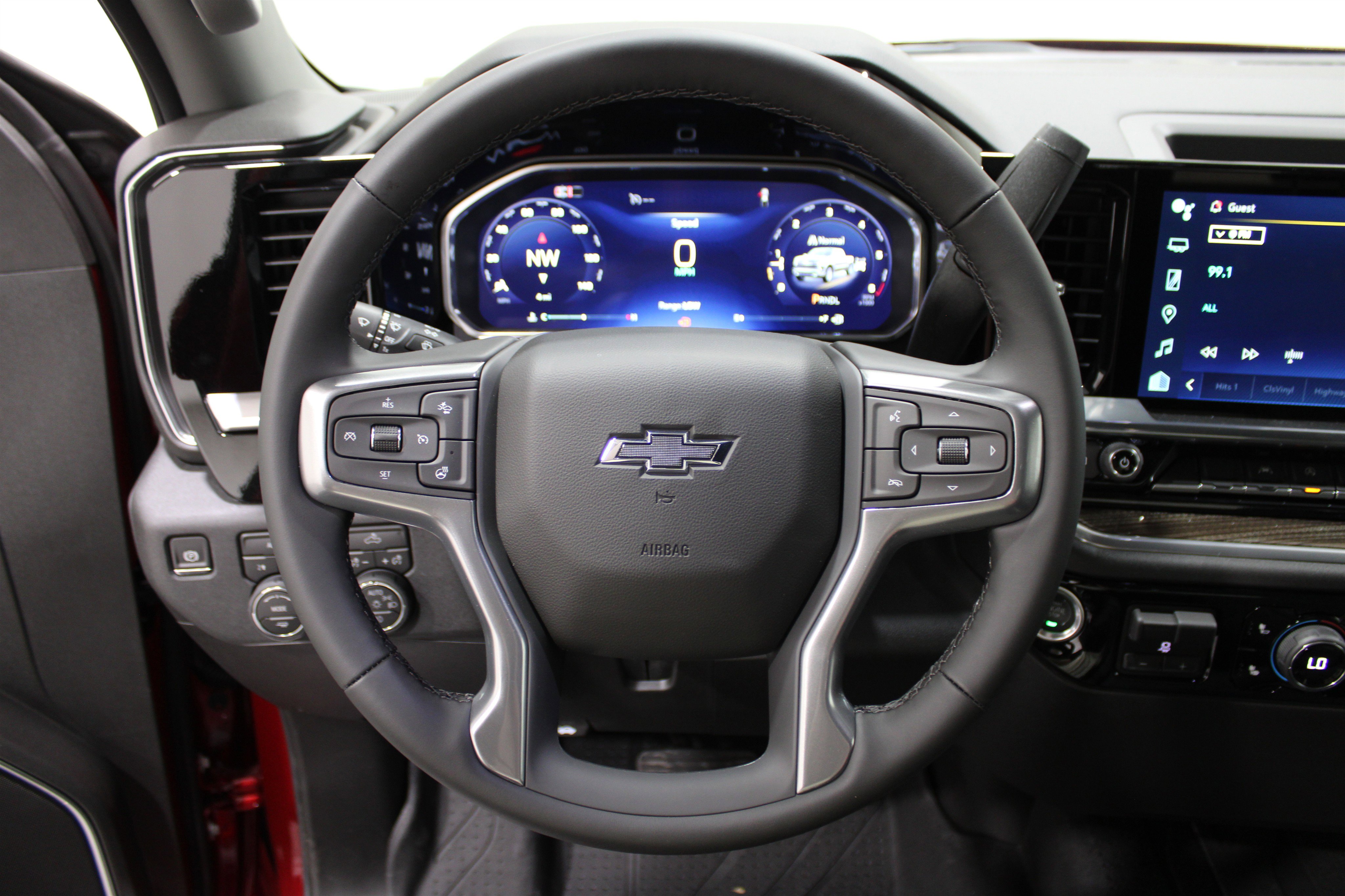 2026 Chevrolet Silverado 1500 RST photo 7