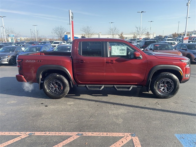 2025 Nissan Frontier PRO-4X photo 4