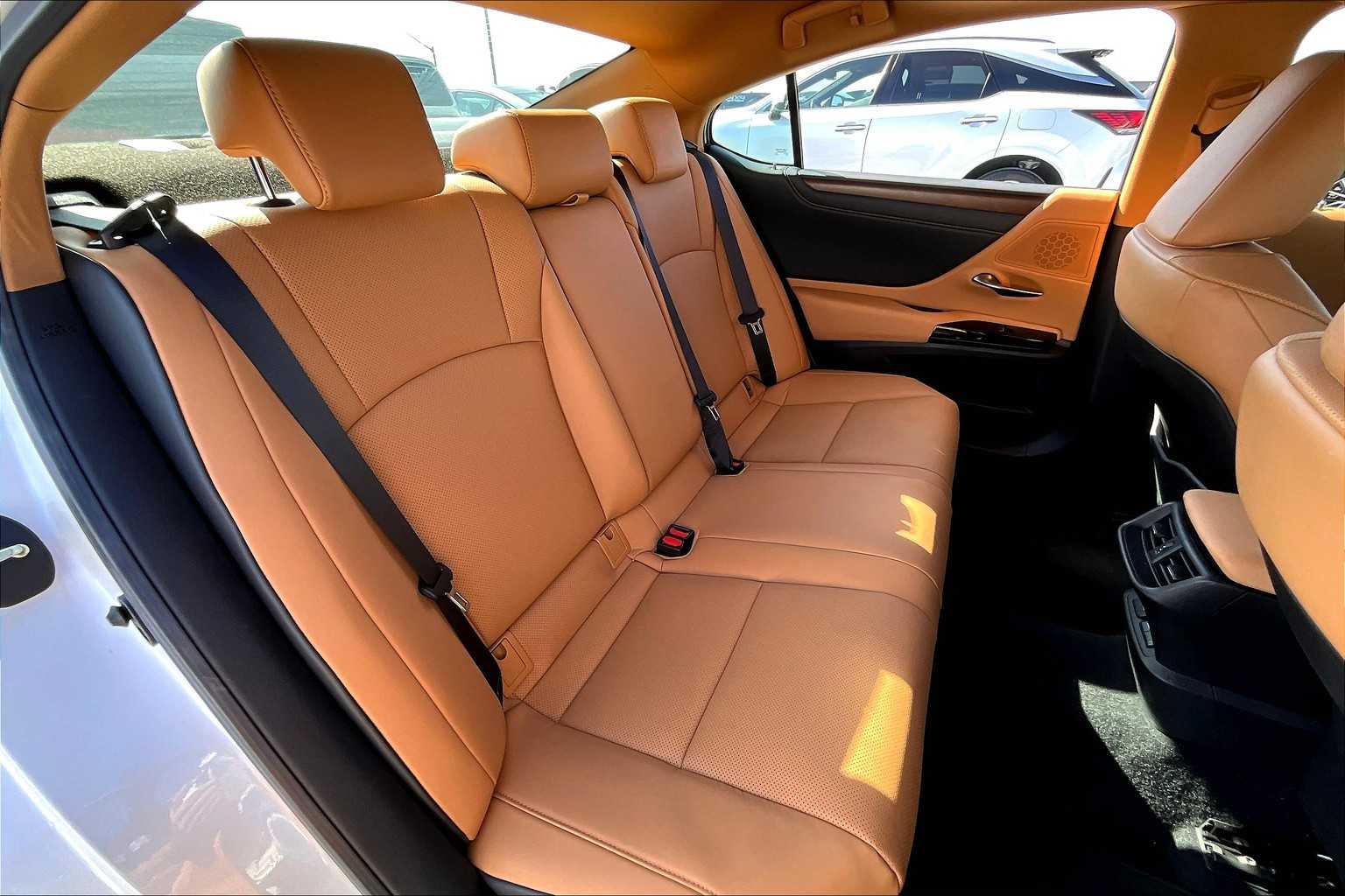 2025 Lexus ES Premium photo 20