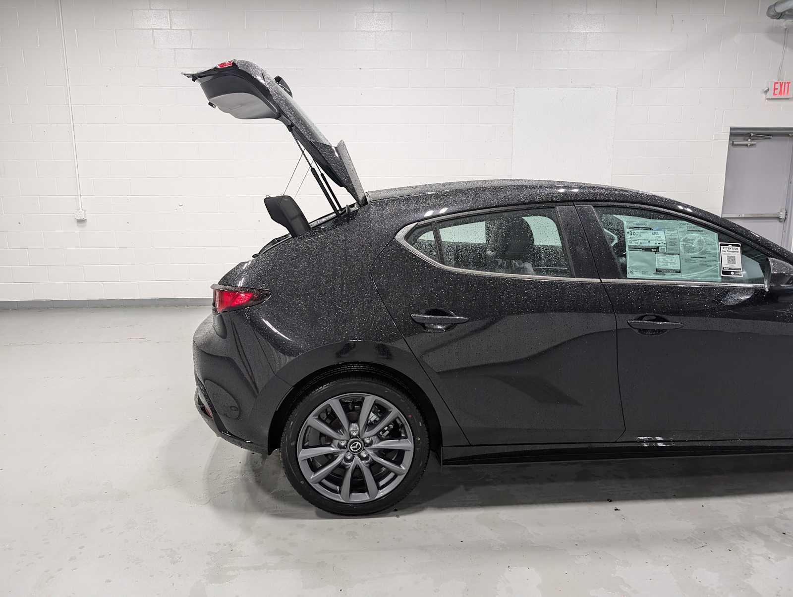 2025 Mazda Mazda3 Hatchback 2.5 s Preferred photo 6