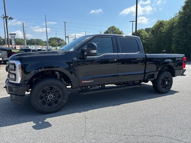2025 Ford F-350 photo 6