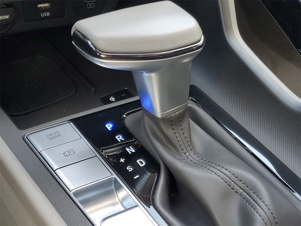 2025 Hyundai Elantra SEL Convenience photo 23