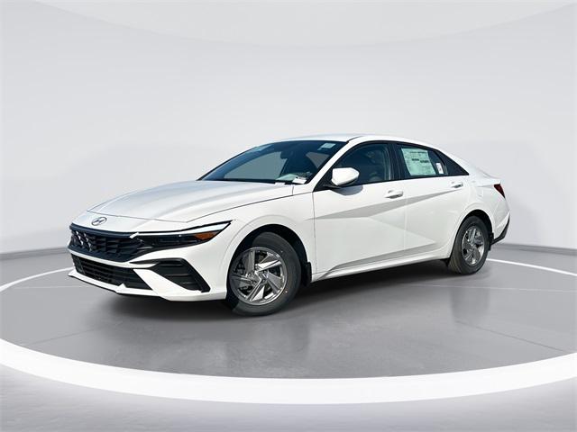 2026 Hyundai Elantra SE's photo