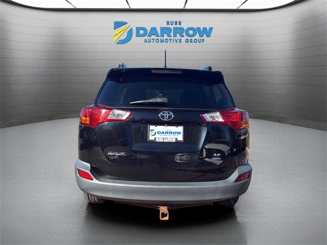 2015 Toyota RAV4 LE photo 3