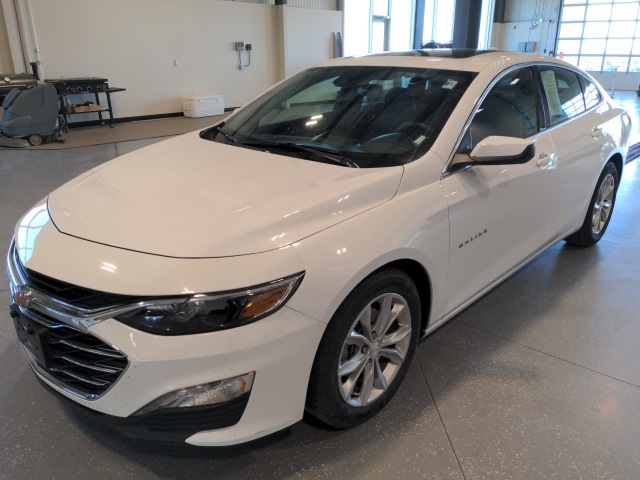 2024 Chevrolet Malibu 1LT photo 3
