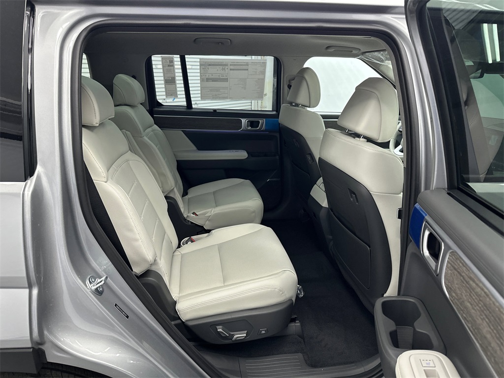 2026 Hyundai Santa Fe Limited photo 17