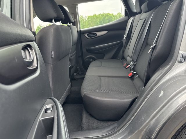2019 Nissan Rogue Sport S photo 24