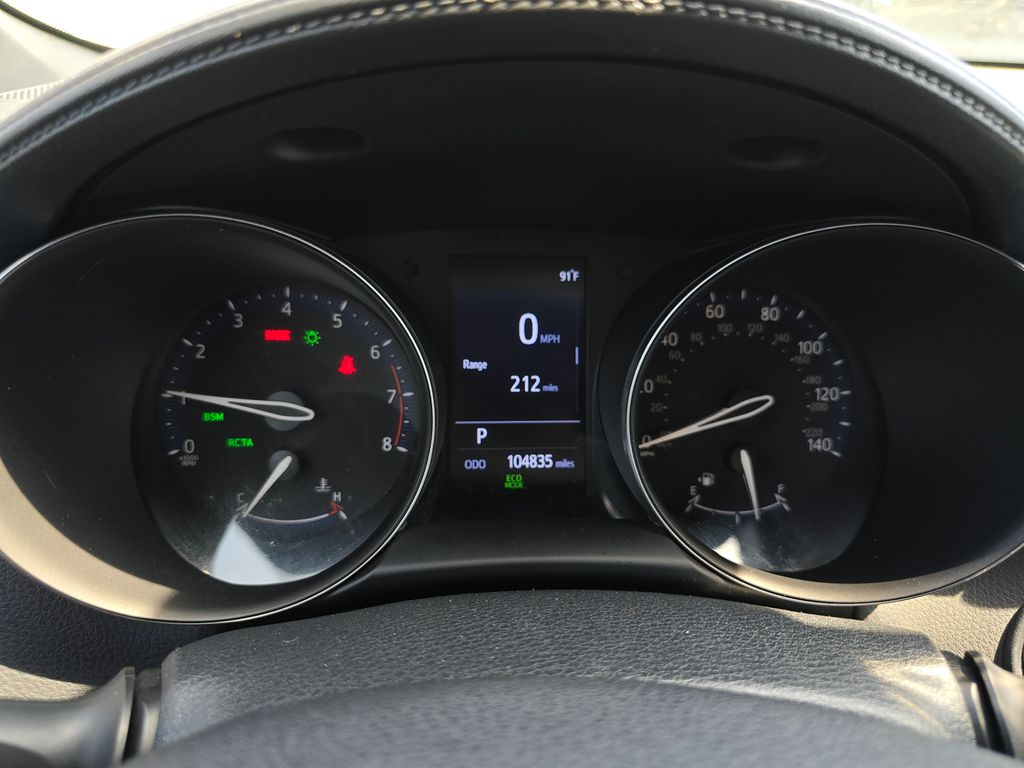 2019 Toyota C-HR XLE photo 20