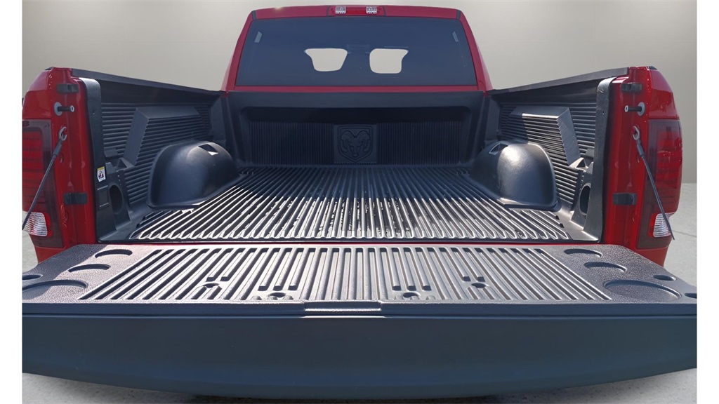 2022 Ram 1500 Classic Warlock photo 24