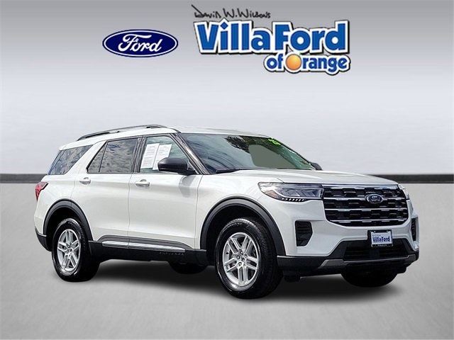 2025 Ford Explorer Active's photo