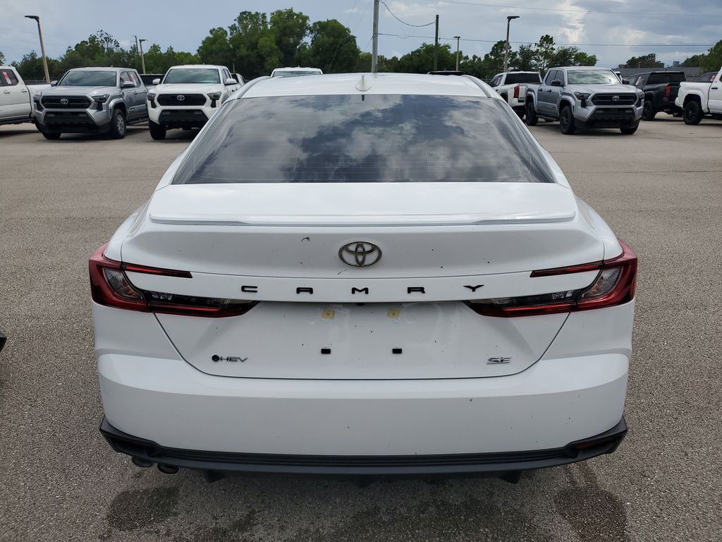 2025 Toyota Camry SE photo 6