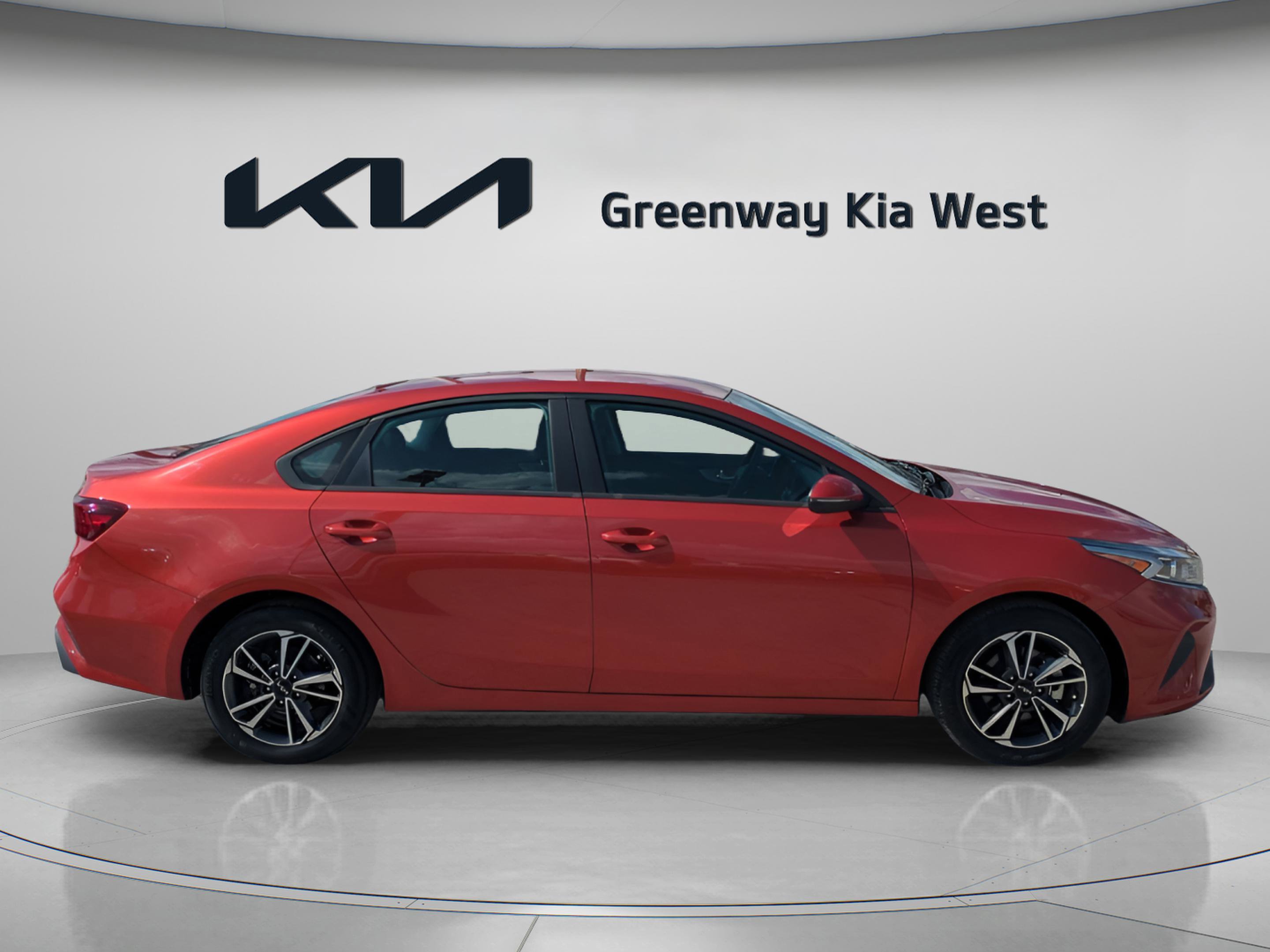 2023 Kia Forte LX photo 9