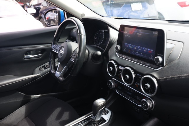 2023 Nissan Sentra SV photo 18