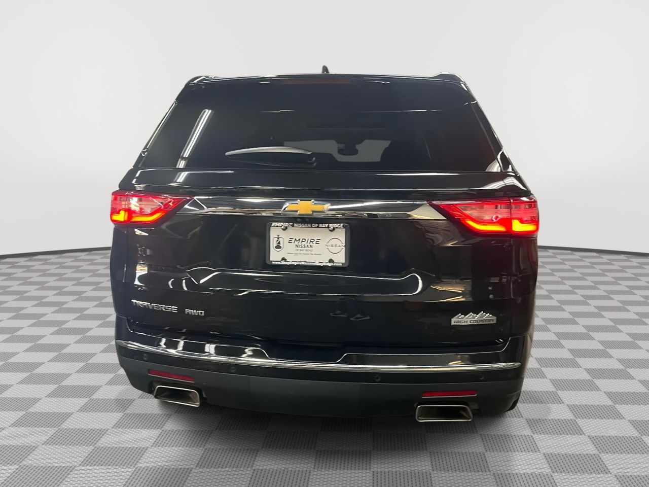 2021 Chevrolet Traverse High Country photo 2
