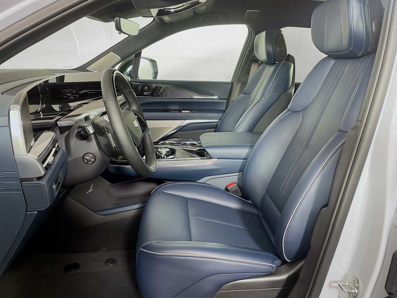 2026 Cadillac Escalade IQ Premium Luxury photo 4