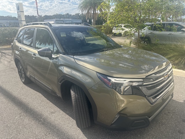 2025 Subaru Forester Premium's photo