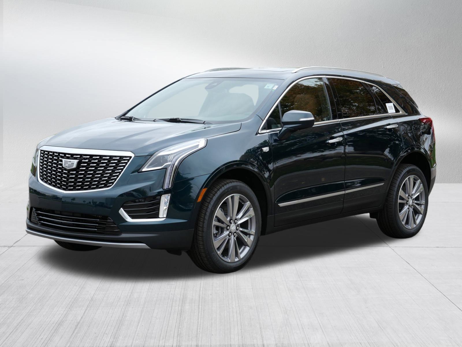 2025 Cadillac XT5 Premium Luxury photo 3