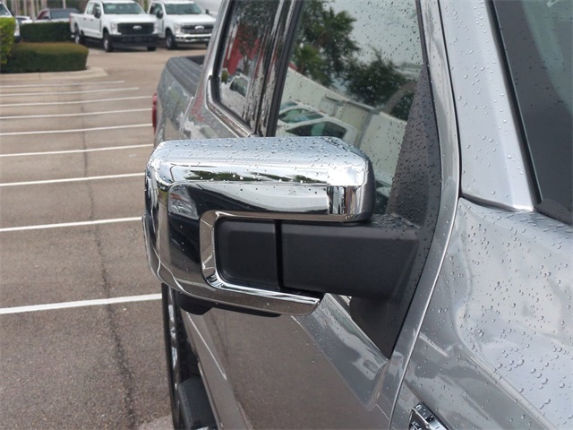 2025 Ford F-150 Lariat photo 12