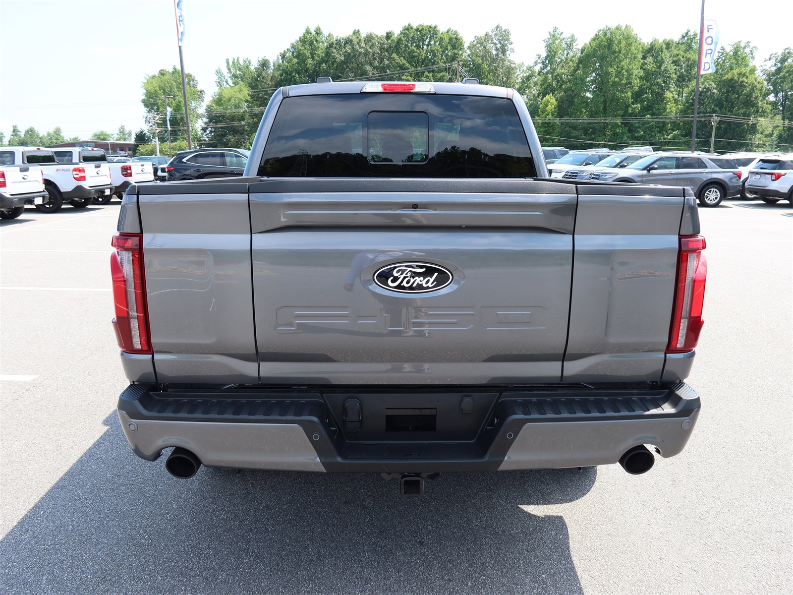 2025 Ford F-150 Lariat photo 3