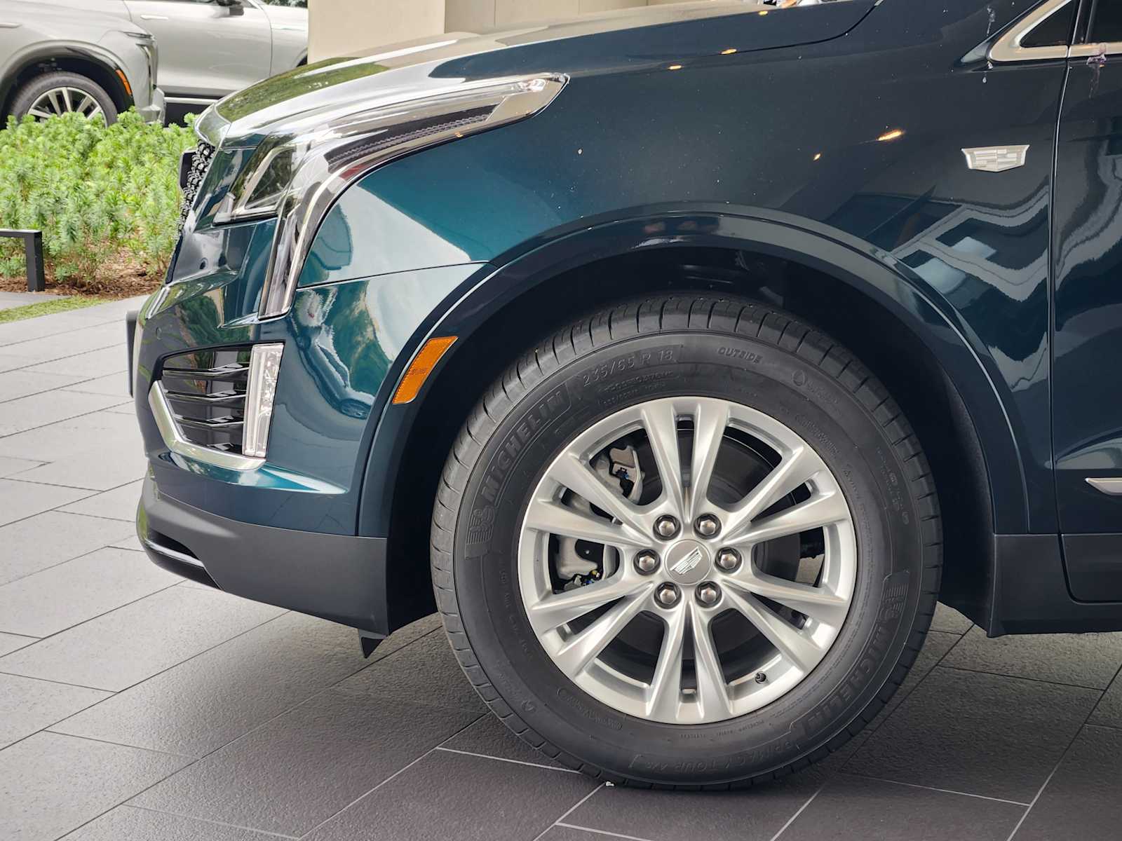 2025 Cadillac XT5 Luxury photo 5