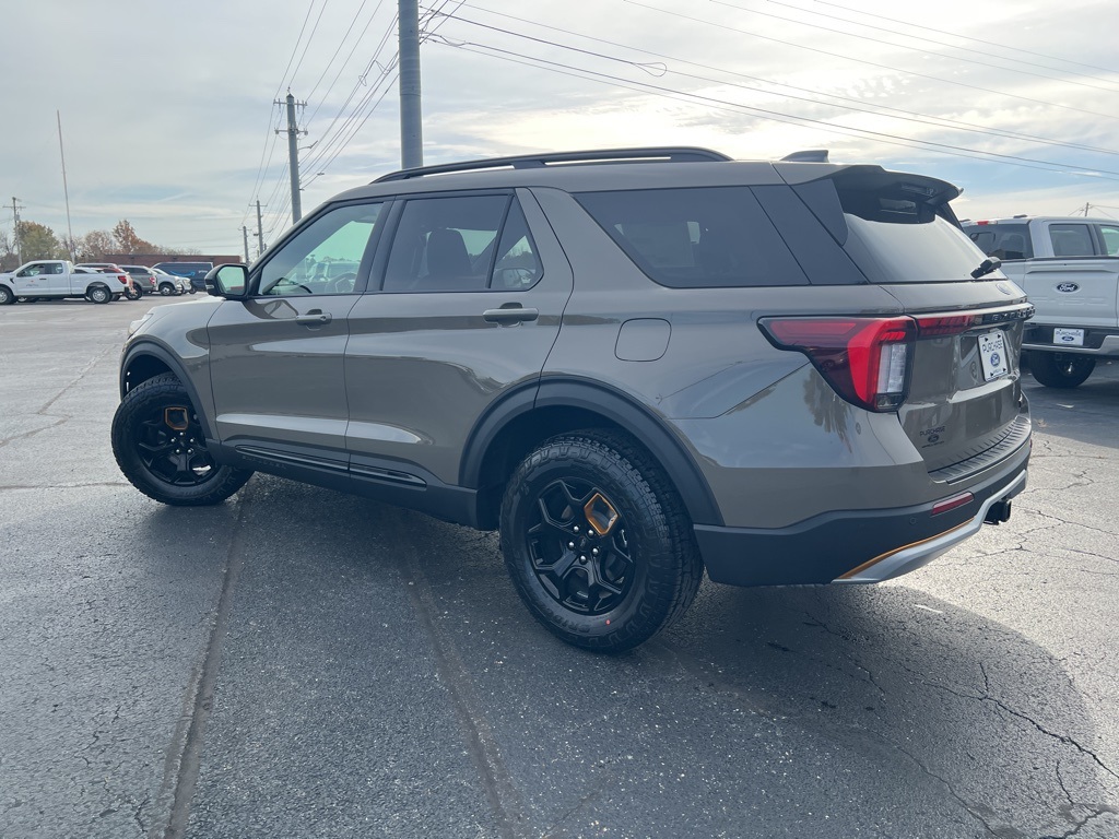 2026 Ford Explorer photo 4