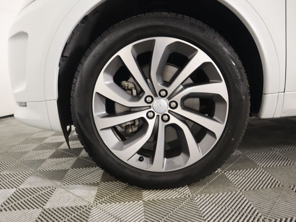 2023 Land Rover Discovery Sport SE R-Dynamic photo 29