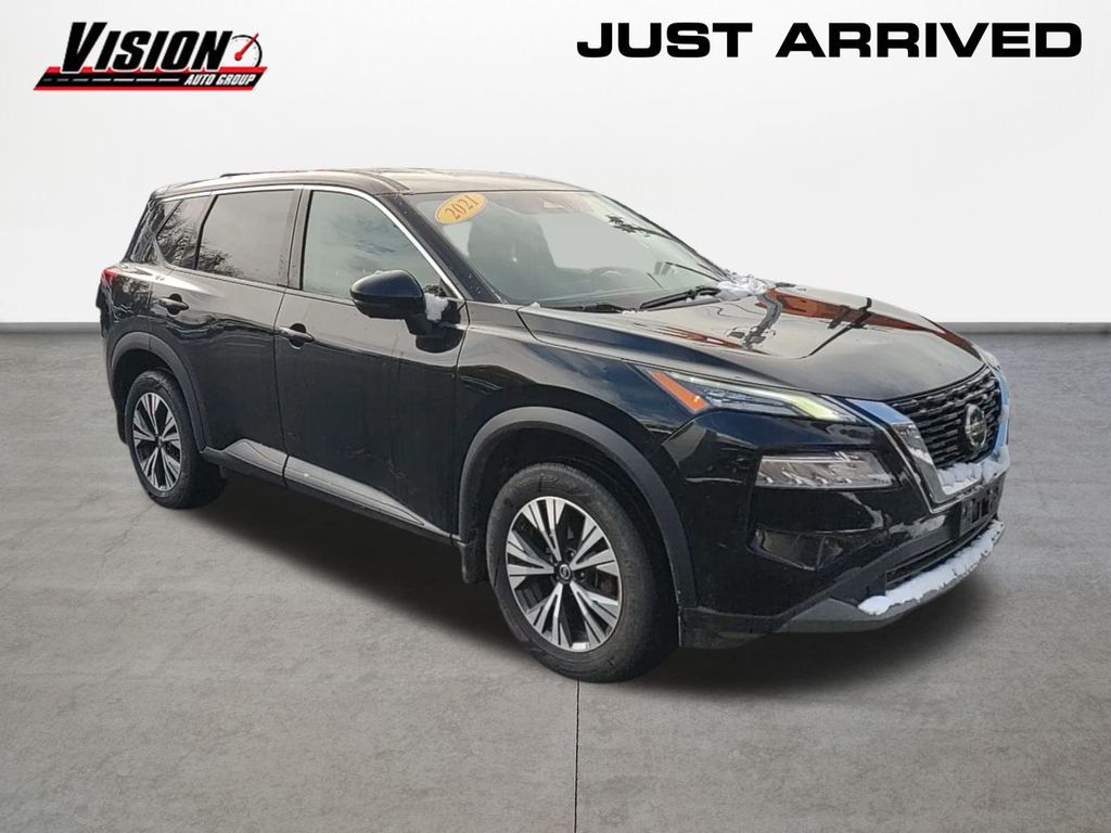 2021 Nissan Rogue SV photo 3