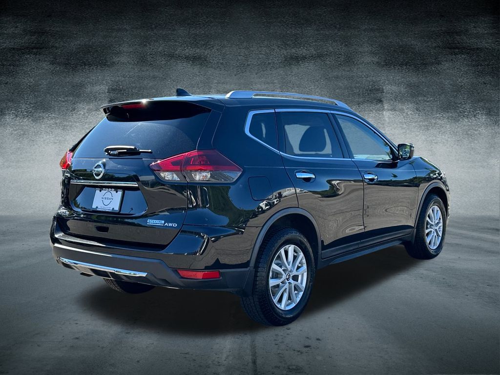2019 Nissan Rogue Special Edition photo 4