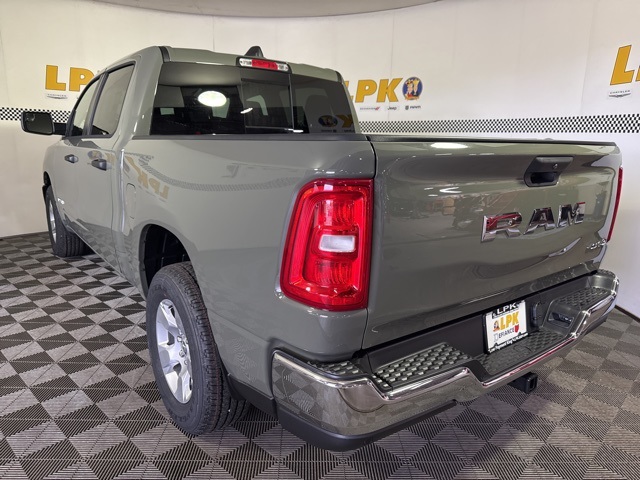 2025 Ram 1500 Tradesman photo 5