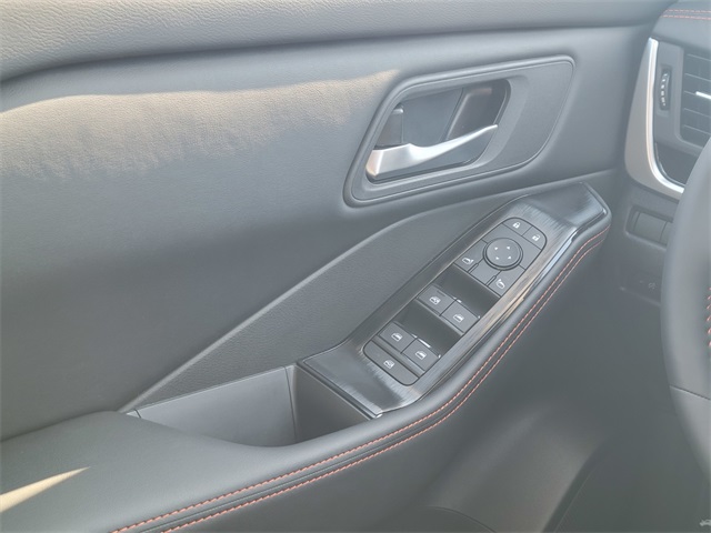 2026 Nissan Rogue SV photo 28