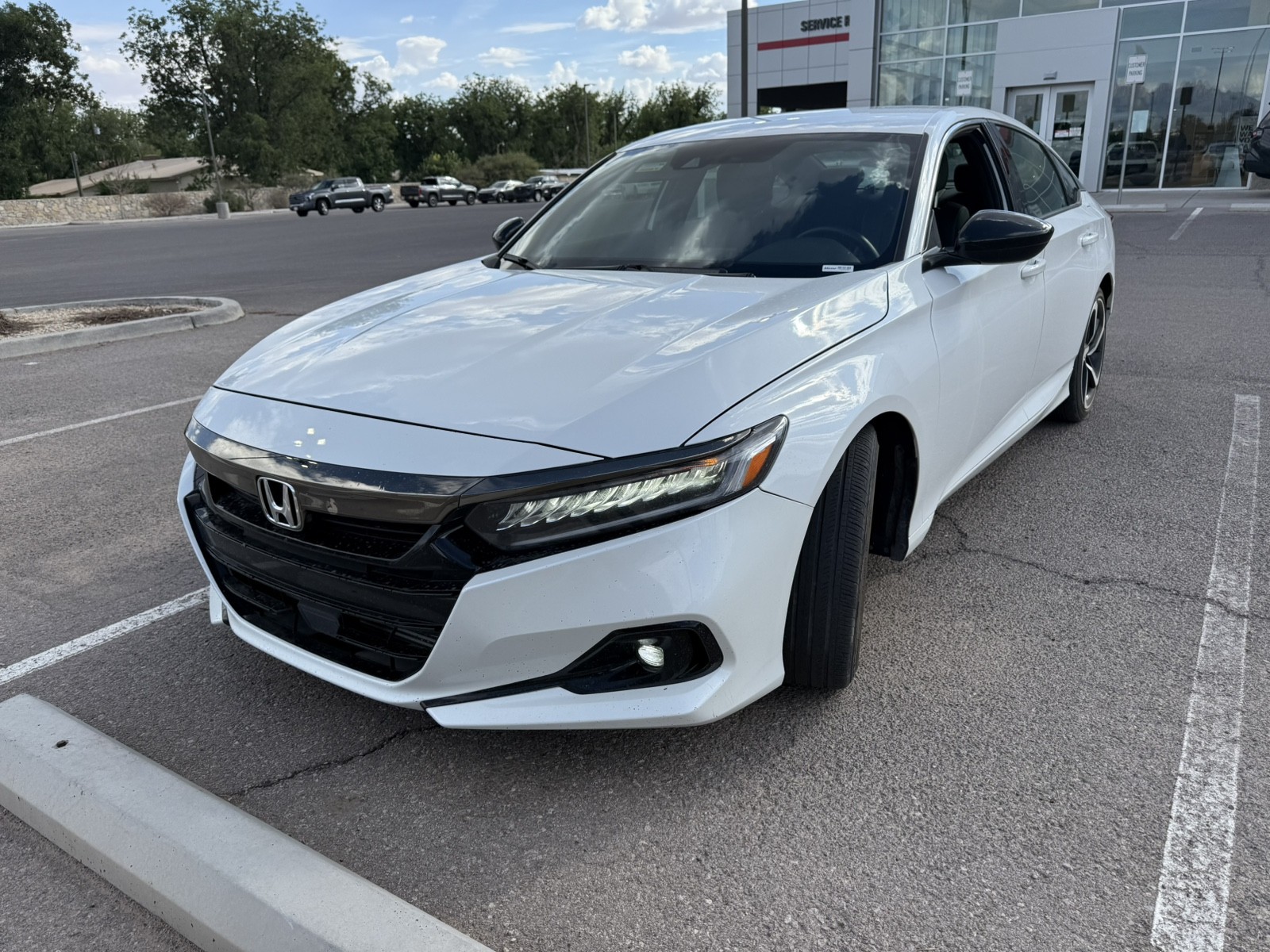Used 2022 WHITE Honda Sport image 1