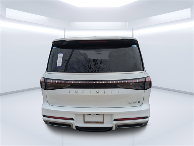 2026 Infiniti QX80 Luxe photo 2