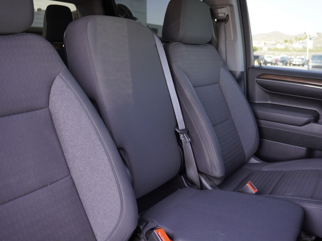 2024 Chevrolet Silverado 1500 LT photo 24