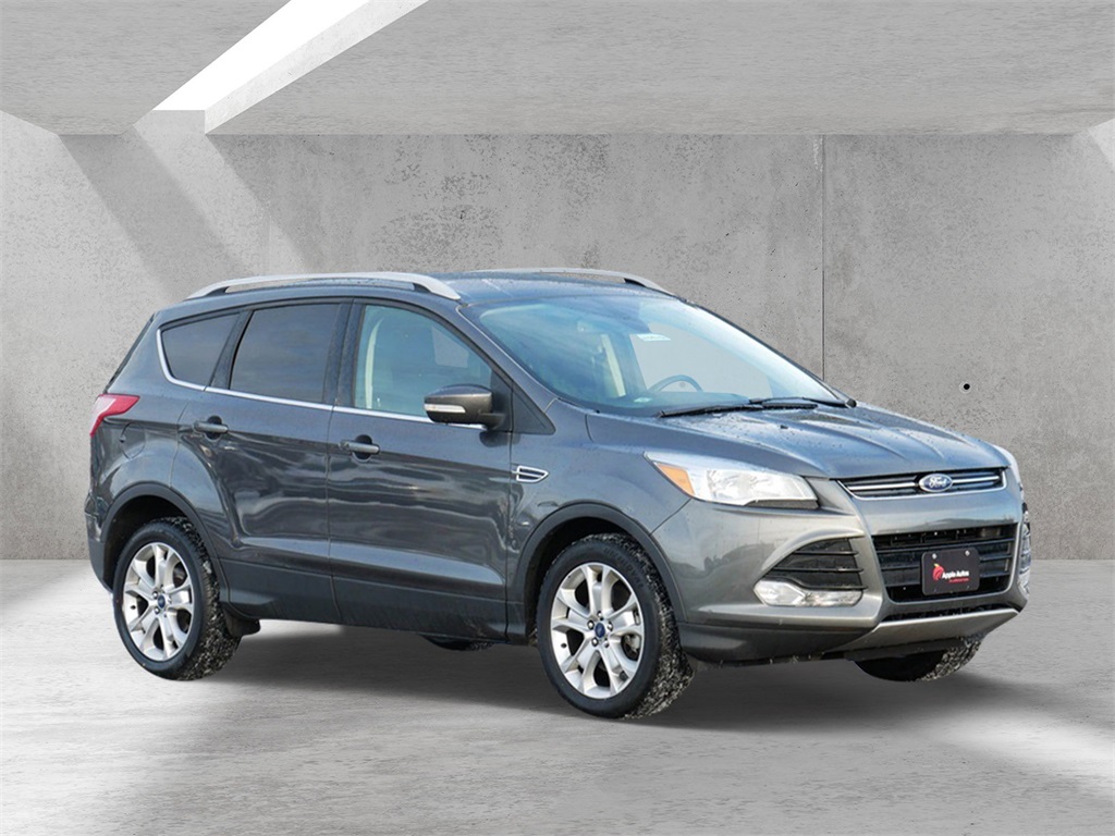 2016 Ford Escape Titanium's photo