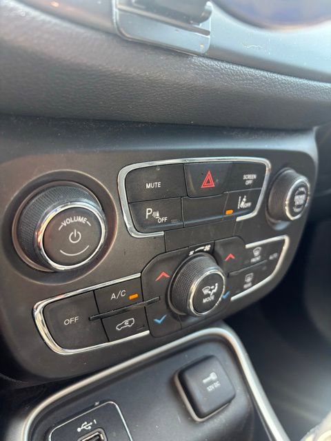 2021 Jeep Compass Latitude photo 20