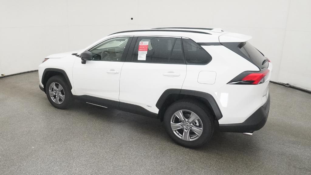 2025 Toyota RAV4 Hybrid LE photo 11