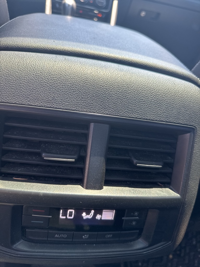 2021 Volkswagen Atlas SEL photo 22