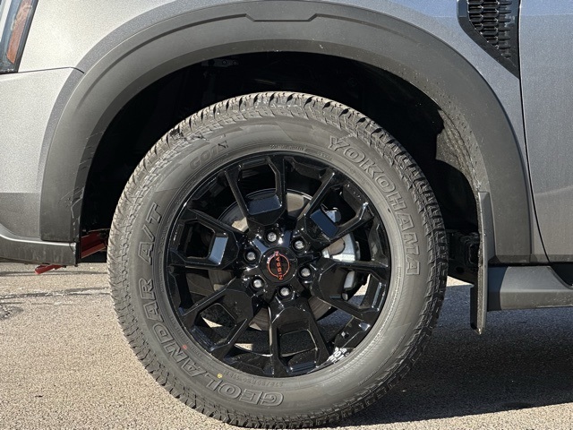 2025 Nissan Armada photo 5