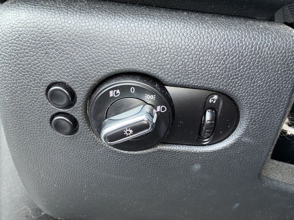 2017 Mini Cooper Base photo 11