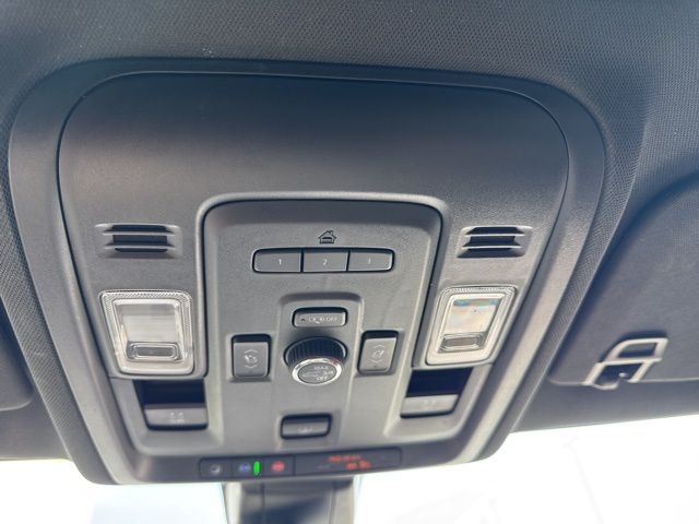 2021 Gmc Yukon XL SLT photo 30