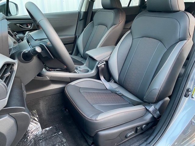 2025 Subaru Crosstrek Limited photo 13