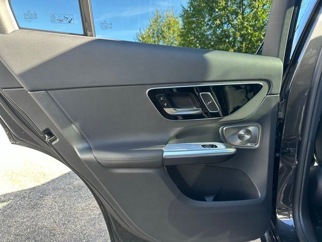 2026 Mercedes Benz GLC 300 4MATIC photo 15