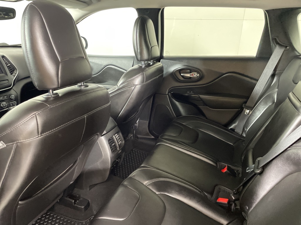 2019 Jeep Cherokee Altitude photo 34