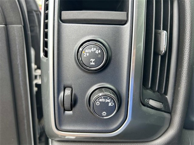 2018 Chevrolet Silverado 1500 LT photo 23