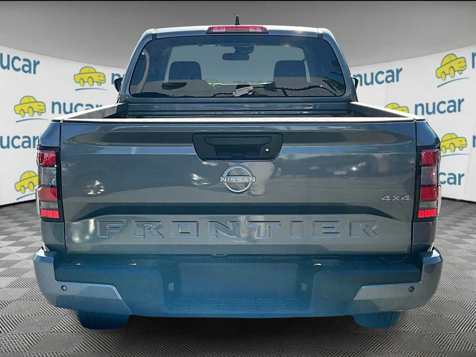 2025 Nissan Frontier SV photo 5