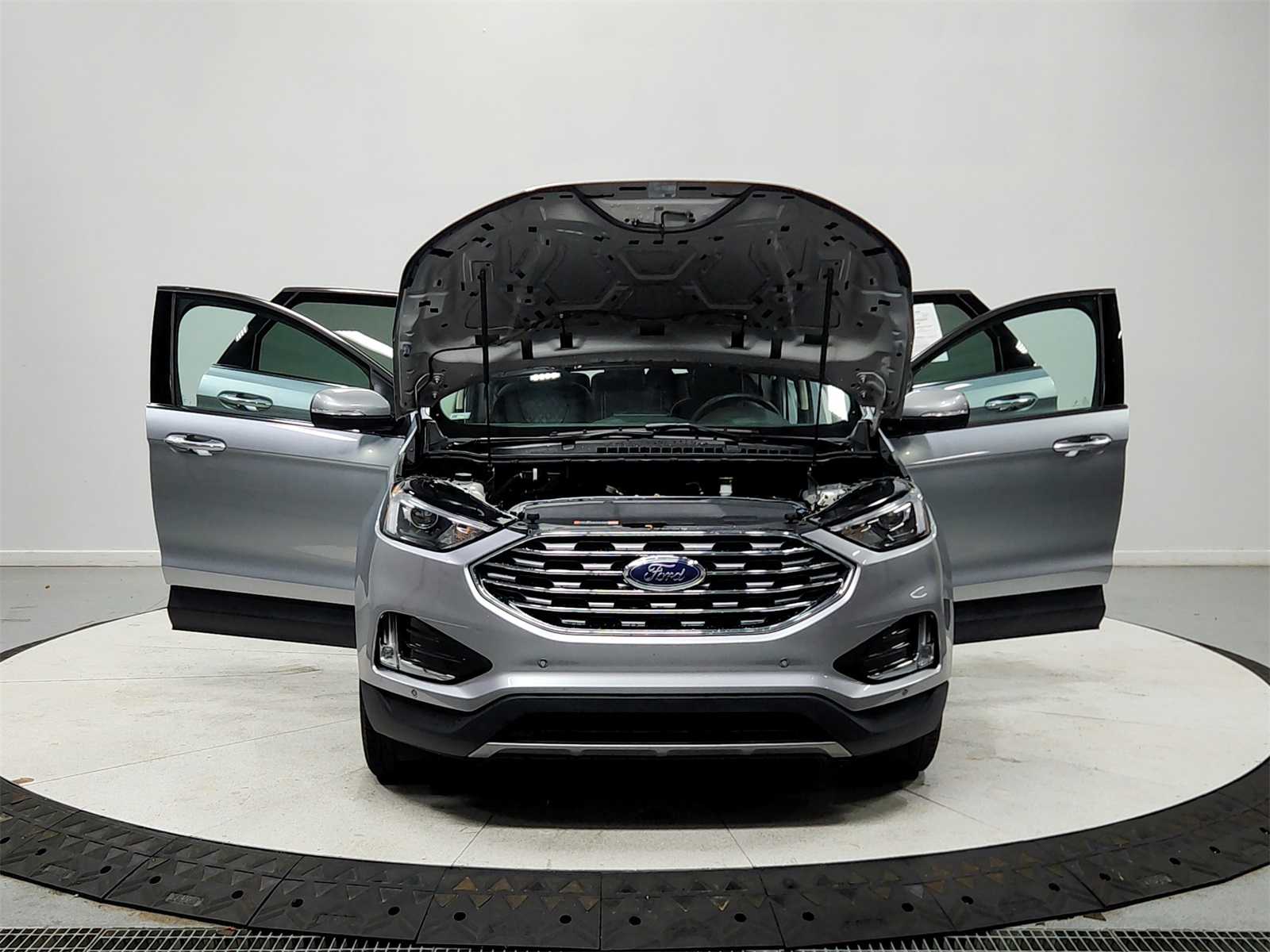 2024 Ford Edge Titanium photo 10