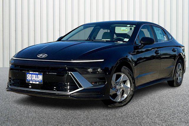 2025 Hyundai Sonata SE's photo