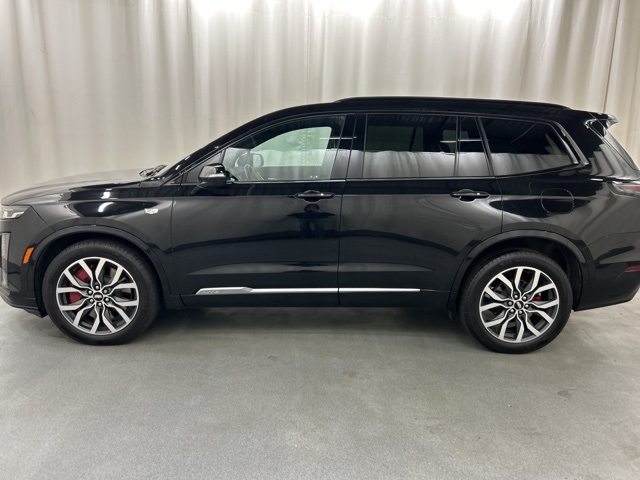 2024 Cadillac XT6 Sport photo 3