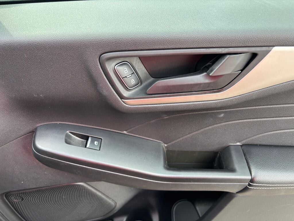 2022 Ford Escape SE photo 16