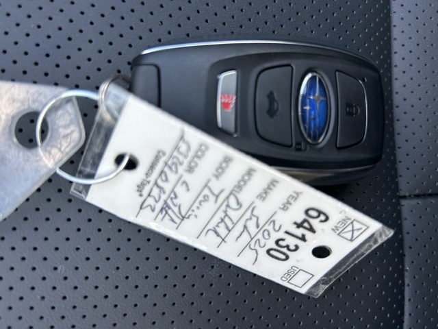 2025 Subaru Outback Touring XT photo 24